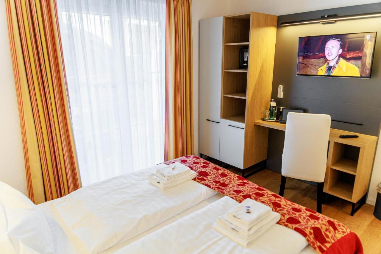 Bodensee-Hotel Kreuz Ульдинген-Мюльхофен Экстерьер фото
