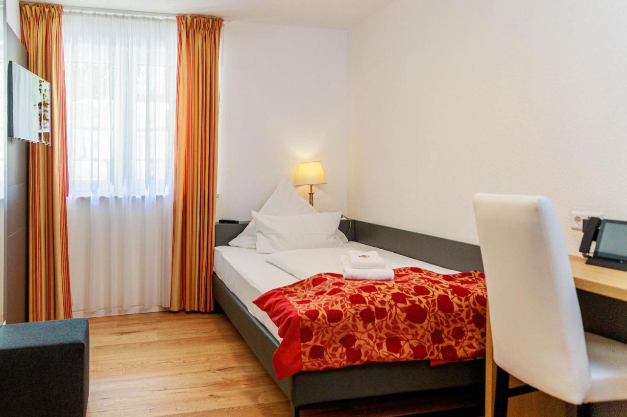 Bodensee-Hotel Kreuz Ульдинген-Мюльхофен Экстерьер фото
