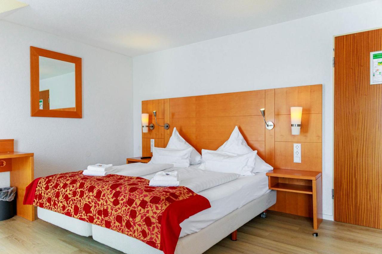 Bodensee-Hotel Kreuz Ульдинген-Мюльхофен Экстерьер фото