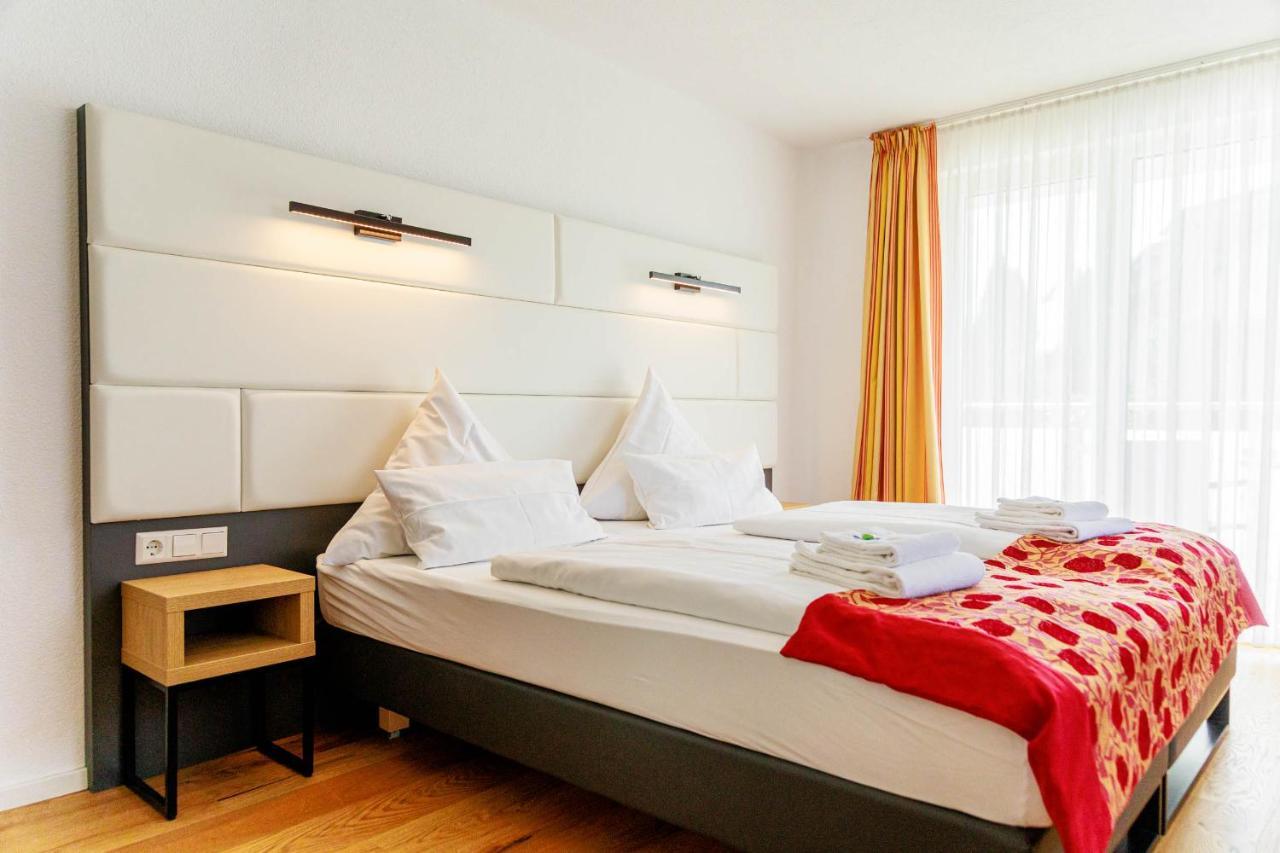 Bodensee-Hotel Kreuz Ульдинген-Мюльхофен Экстерьер фото