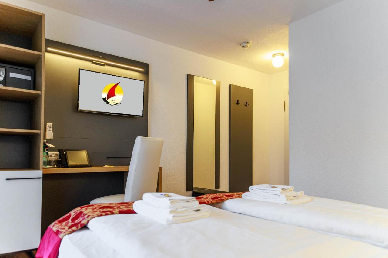Bodensee-Hotel Kreuz Ульдинген-Мюльхофен Экстерьер фото