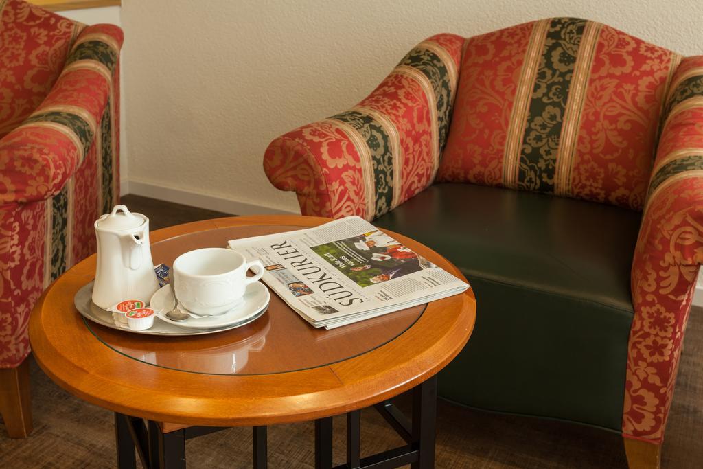 Bodensee-Hotel Kreuz Ульдинген-Мюльхофен Экстерьер фото