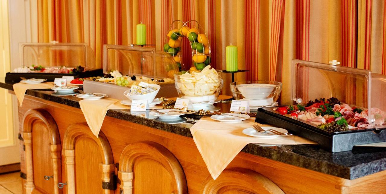 Bodensee-Hotel Kreuz Ульдинген-Мюльхофен Экстерьер фото